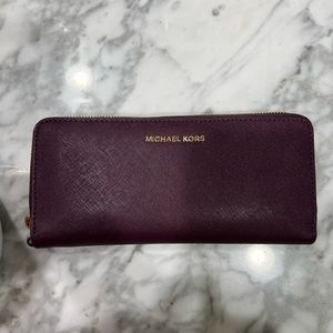 Michael Kors Wallet (dark purple)